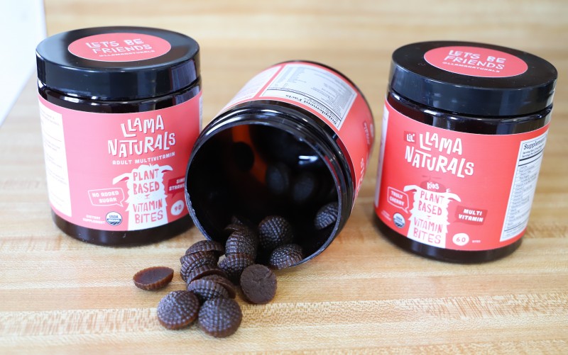 Llama Naturals Kids Elderberry Real Fruit Gummies Very Berry flavor bottle made with organic elderberries for children’s immune support