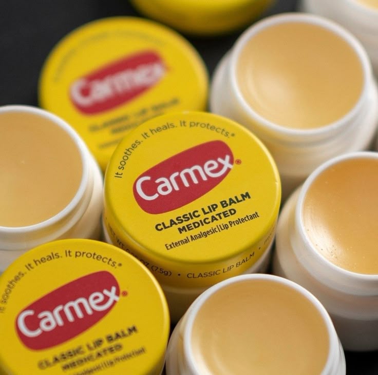 carmex lip balm